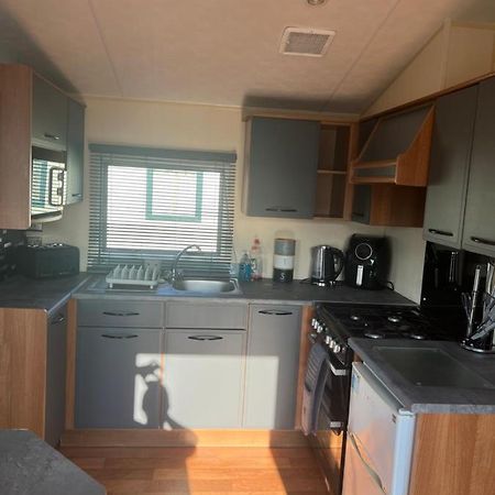Lisa And Laddy Caravan Hire Meliden Екстер'єр фото